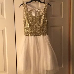 Juniors gold sequinced/white tulle dress